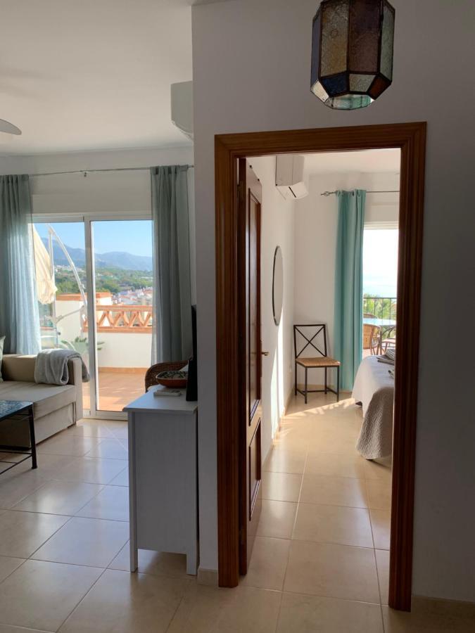 Appartement Playa Burriana, Stor Terass, Havsutsikt, Pool Nerja